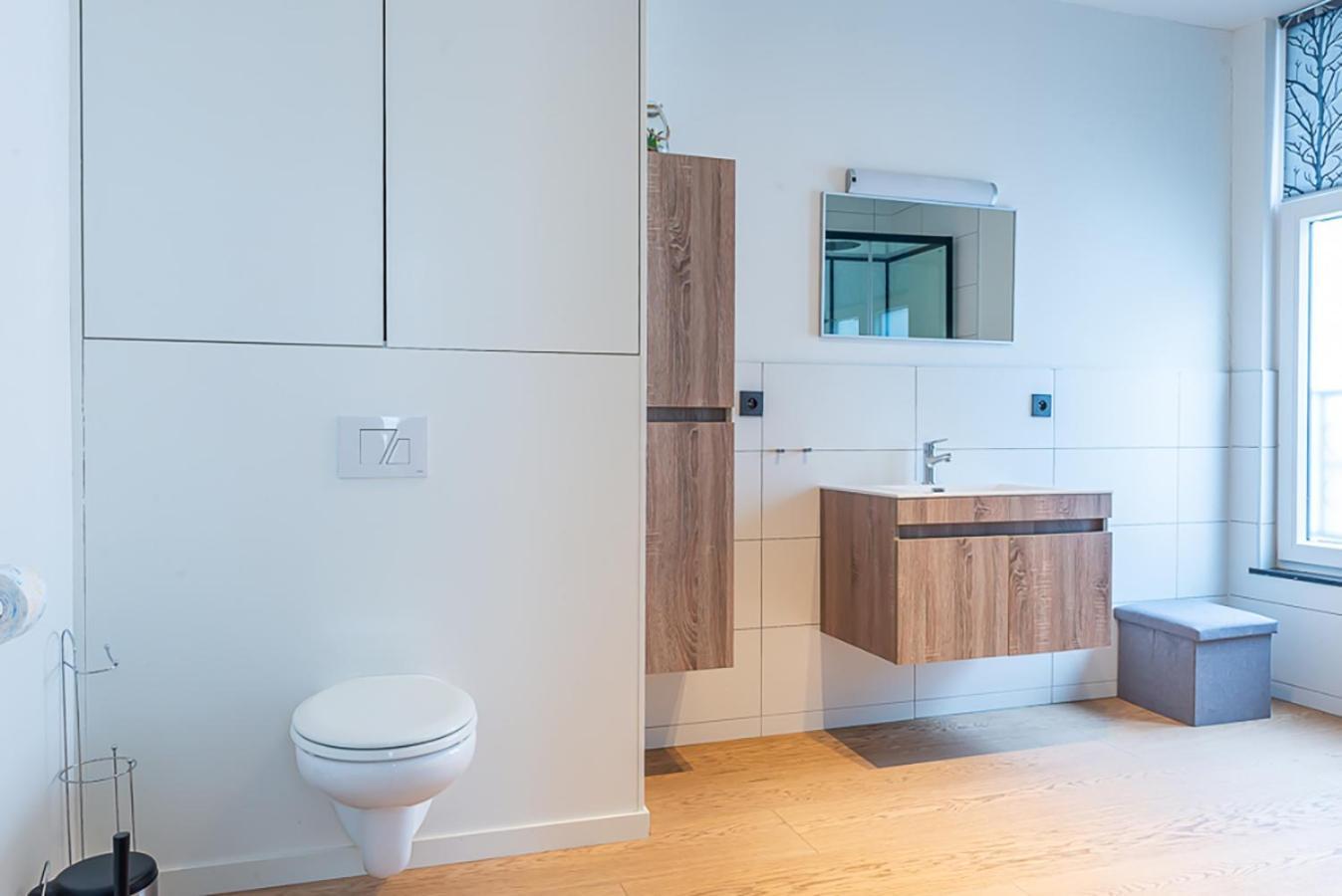 Guesthouses By Hotel Van Eyck 马泽克 外观 照片